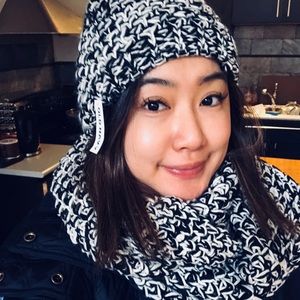 Set of hat and loop scarf